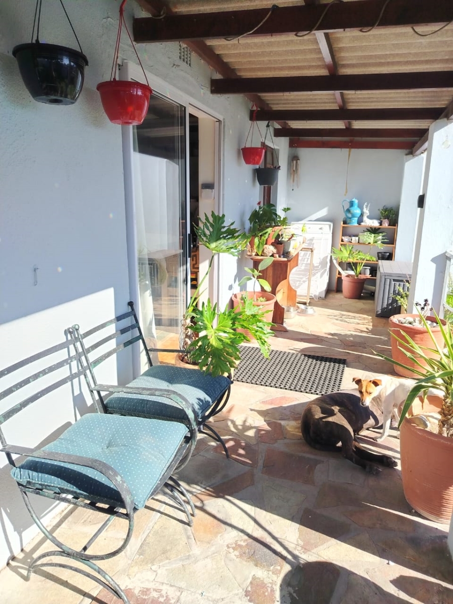 3 Bedroom Property for Sale in De Kelders Western Cape